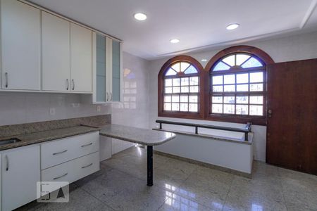 Casa para alugar com 500m², 6 quartos e sem vagaCozinha