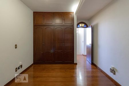 Casa para alugar com 500m², 6 quartos e sem vagaquarto 3