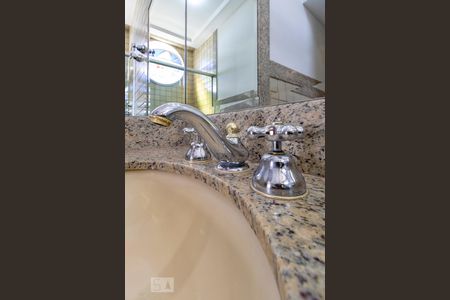 Casa para alugar com 500m², 6 quartos e sem vagasuite