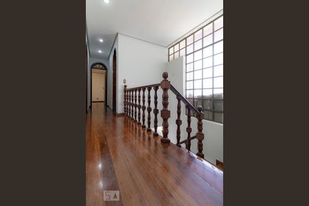 Casa para alugar com 500m², 6 quartos e sem vagaCorredor