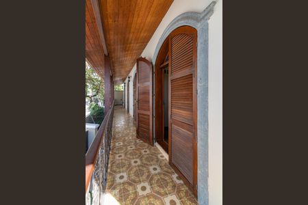 Casa para alugar com 500m², 6 quartos e sem vagavaranda