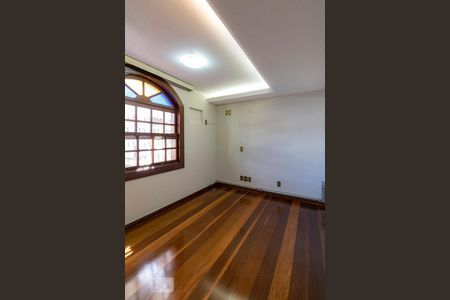 Casa para alugar com 500m², 6 quartos e sem vagaquarto