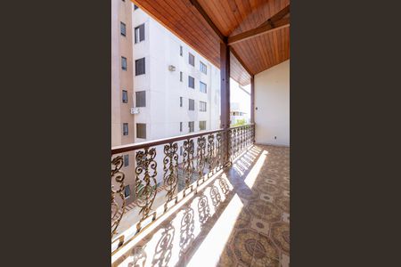 Casa para alugar com 500m², 6 quartos e sem vagavaranda