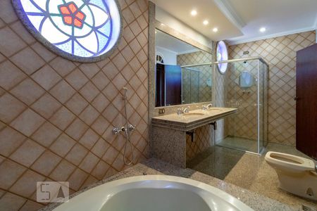 Casa para alugar com 500m², 6 quartos e sem vagasuite