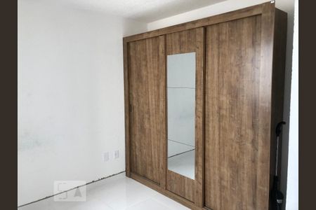 Quarto de apartamento para alugar com 1 quarto, 42m² em Mato Grande, Canoas