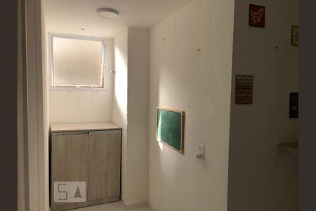 Corredor de apartamento para alugar com 1 quarto, 42m² em Mato Grande, Canoas