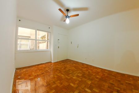 Sala de apartamento para alugar com 1 quarto, 44m² em Cristo Redentor, Porto Alegre