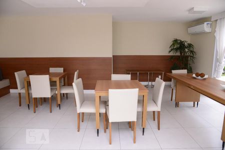 Apartamento à venda com 65m², 2 quartos e 1 vagaÁrea comum - Salão de festas