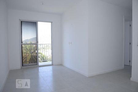 Sala de apartamento à venda com 2 quartos, 60m² em Taquara, Rio de Janeiro