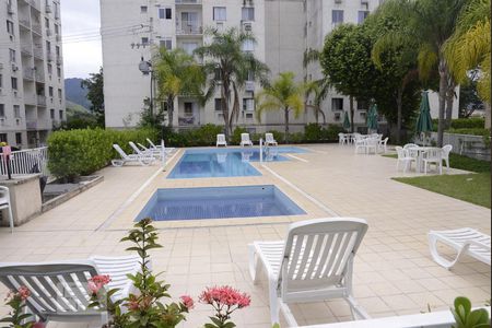 Apartamento à venda com 60m², 2 quartos e 1 vagaÁrea comum - Piscina