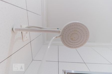 Casa à venda com 75m², 4 quartos e 2 vagas Casa à venda com 75m², 4 quartos e 2 vagasDetalhe banheiro