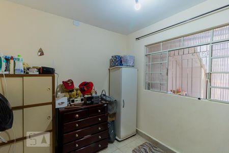 Quarto 3 de casa à venda com 4 quartos, 75m² em Jardim Laone, São Paulo
