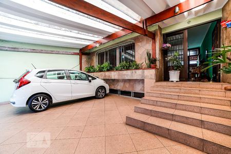 Casa à venda com 136m², 4 quartos e 2 vagas Casa à venda com 136m², 4 quartos e 2 vagasGaragem