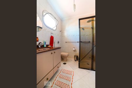 Casa à venda com 136m², 4 quartos e 2 vagas Casa à venda com 136m², 4 quartos e 2 vagasBanheiro