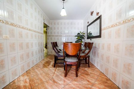 Casa à venda com 136m², 4 quartos e 2 vagas Casa à venda com 136m², 4 quartos e 2 vagasSala de Jantar