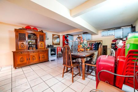 Casa à venda com 136m², 4 quartos e 2 vagas Casa à venda com 136m², 4 quartos e 2 vagasQuarto Reversível