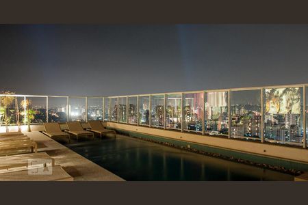 Apartamento para alugar com 49m², 1 quarto e 1 vaga Apartamento para alugar com 49m², 1 quarto e 1 vagaÁrea Comum - Piscina