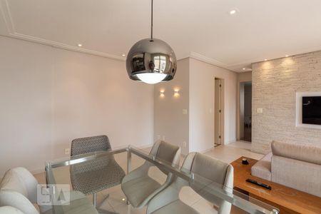 Apartamento para alugar com 73m², 2 quartos e 2 vagasSala