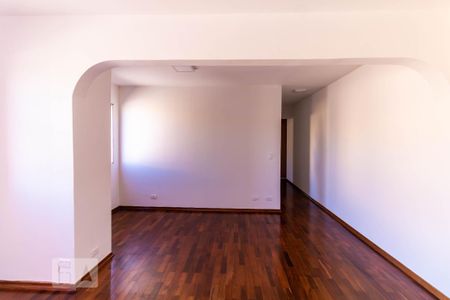 Apartamento à venda com 67m², 2 quartos e 1 vaga Apartamento à venda com 67m², 2 quartos e 1 vagaSala