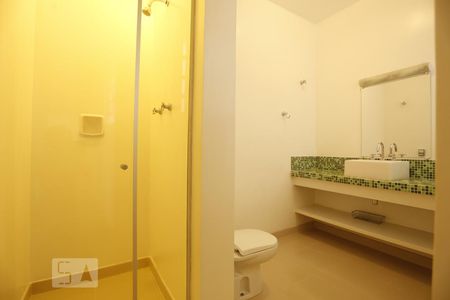 Banheiro da Suíte de apartamento à venda com 3 quartos, 230m² em Higienópolis, São Paulo
