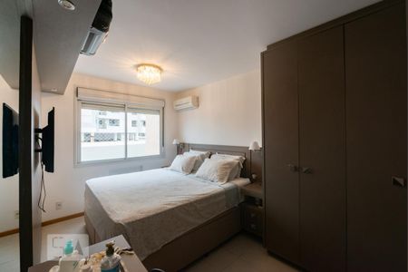 Suíte de apartamento para alugar com 2 quartos, 79m² em Abraão, Florianópolis
