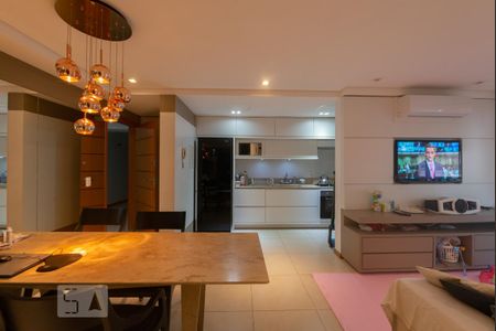 Sala de apartamento para alugar com 2 quartos, 79m² em Abraão, Florianópolis