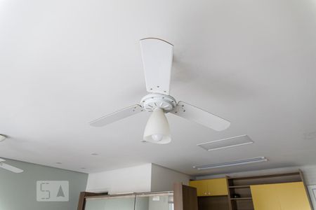 Studio à venda com 38m², 1 quarto e 1 vagaVentilador de Teto