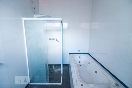 Casa à venda com 470m², 3 quartos e 2 vagasSuíte