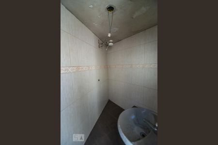 Casa à venda com 470m², 3 quartos e 2 vagasBanheiro