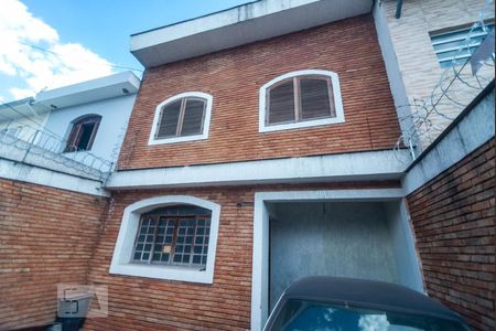 Casa à venda com 470m², 3 quartos e 2 vagasFachada