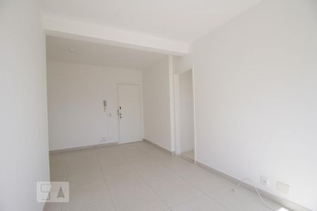 Sala de apartamento à venda com 2 quartos, 54m² em Barra da Tijuca, Rio de Janeiro