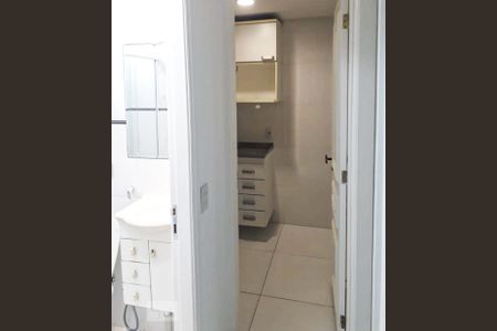 Sala - Corredor de apartamento para alugar com 1 quarto, 50m² em Taquara, Rio de Janeiro