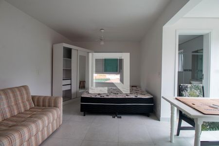 Sala/Quarto/Cozinha de apartamento para alugar com 1 quarto, 35m² em Santo Amaro, São Paulo