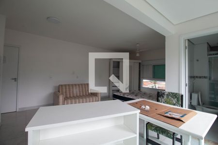 Sala/Quarto/Cozinha de apartamento para alugar com 1 quarto, 35m² em Santo Amaro, São Paulo