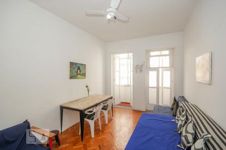 Sala de apartamento à venda com 1 quarto, 60m² em Copacabana, Rio de Janeiro