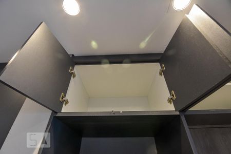 Apartamento para alugar com 50m², 1 quarto e 1 vaga Apartamento para alugar com 50m², 1 quarto e 1 vagaCozinha - Armários