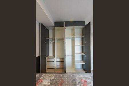 Apartamento para alugar com 50m², 1 quarto e 1 vaga Apartamento para alugar com 50m², 1 quarto e 1 vagaQuarto - Armários