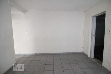 Casa para alugar com 60m², 2 quartos e 2 vagas