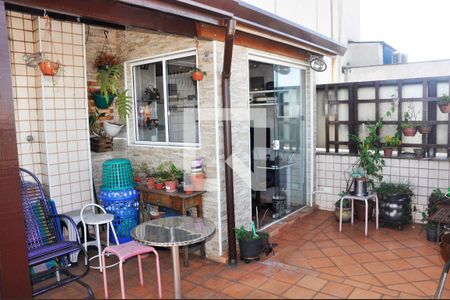 Apartamento à venda com 117m², 3 quartos e 2 vagasQuintal