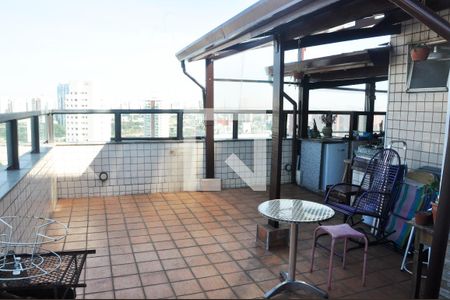 Apartamento à venda com 117m², 3 quartos e 2 vagasQuintal