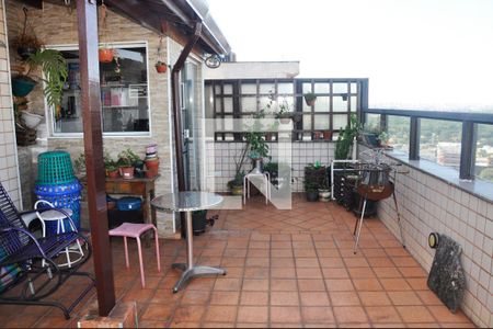 Apartamento à venda com 117m², 3 quartos e 2 vagasQuintal