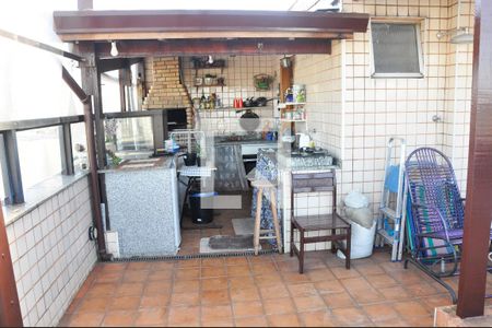 Apartamento à venda com 117m², 3 quartos e 2 vagasChurrasqueira