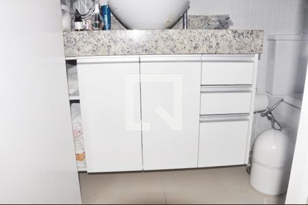 Apartamento à venda com 117m², 3 quartos e 2 vagasBanheiro Social