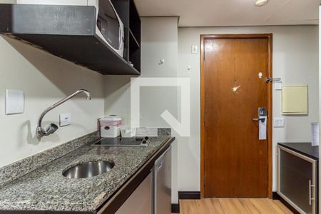 Cozinha de kitnet/studio à venda com 1 quarto, 30m² em Liberdade, São Paulo