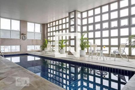 Studio à venda com 30m², 1 quarto e 1 vaga Studio à venda com 30m², 1 quarto e 1 vagaÁrea Comum - Piscina