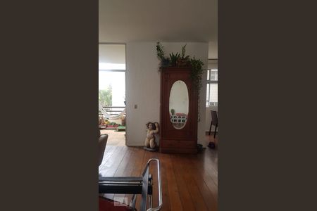 Sala de apartamento para alugar com 4 quartos, 150m² em Buritis, Belo Horizonte