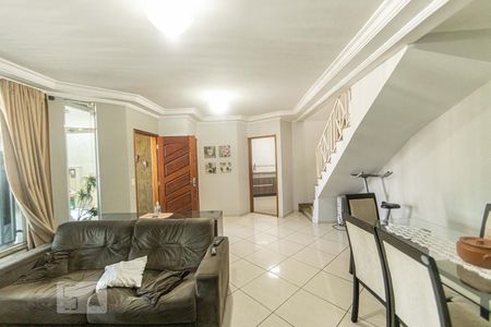Sala de casa à venda com 3 quartos, 110m² em Vila Bela, São Paulo