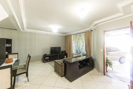 Sala de casa à venda com 3 quartos, 110m² em Vila Bela, São Paulo