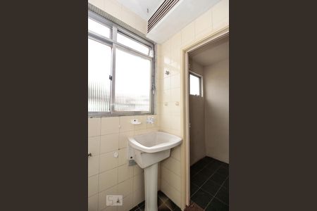 Apartamento para alugar com 65m², 2 quartos e 1 vaga Apartamento para alugar com 65m², 2 quartos e 1 vagaDetalhe da area de serviço