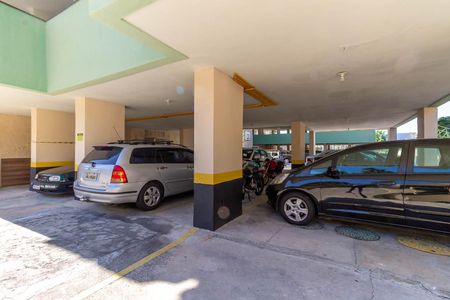 Apartamento para alugar com 65m², 2 quartos e 1 vaga Apartamento para alugar com 65m², 2 quartos e 1 vagaGaragem